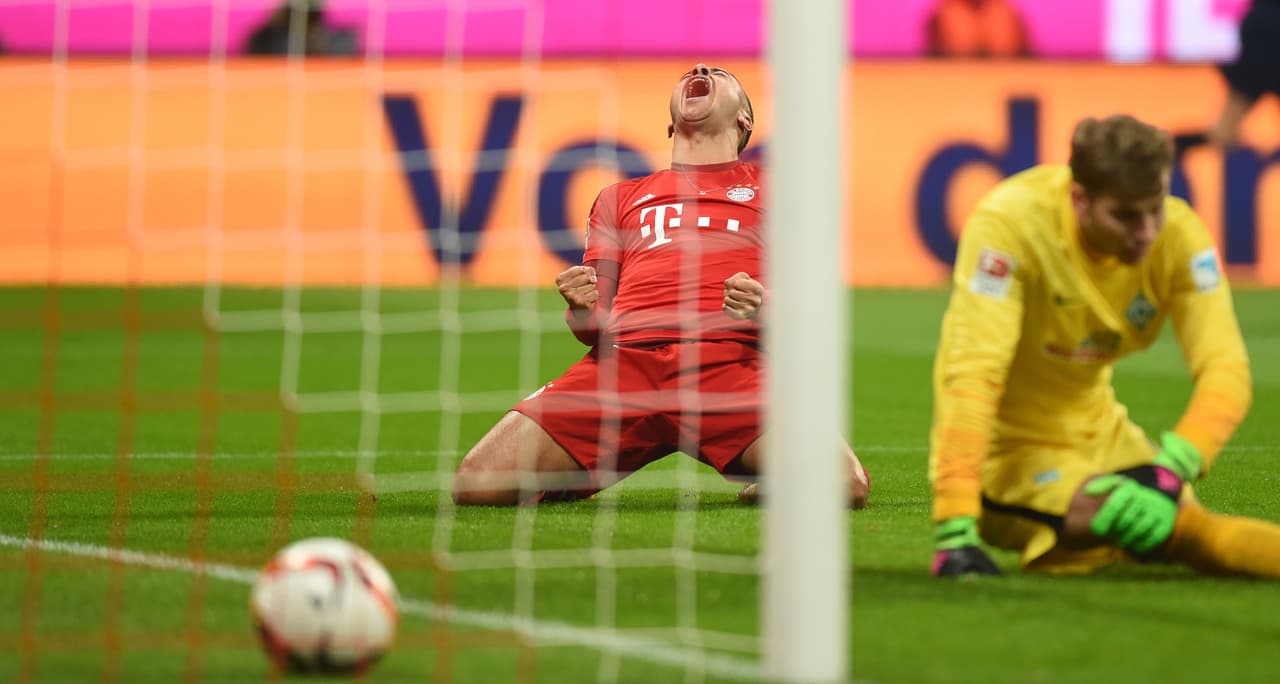 Bayern Munich vuelve a lucir poderoso con un 5-0 al Bremen con dobletes de Thiago y Müller