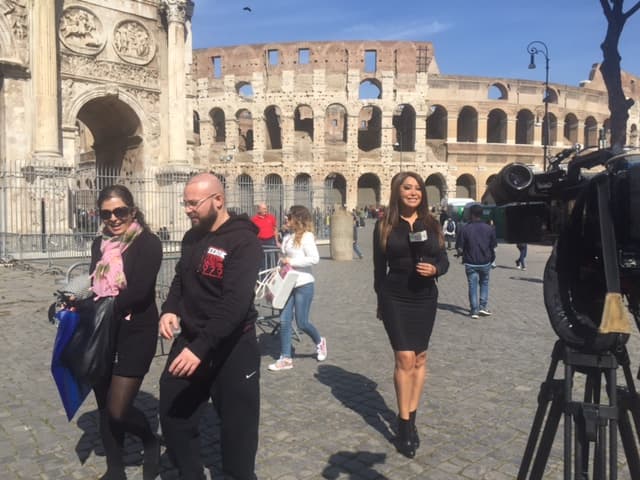 Addis Tuñón desde el Coliseo romano.