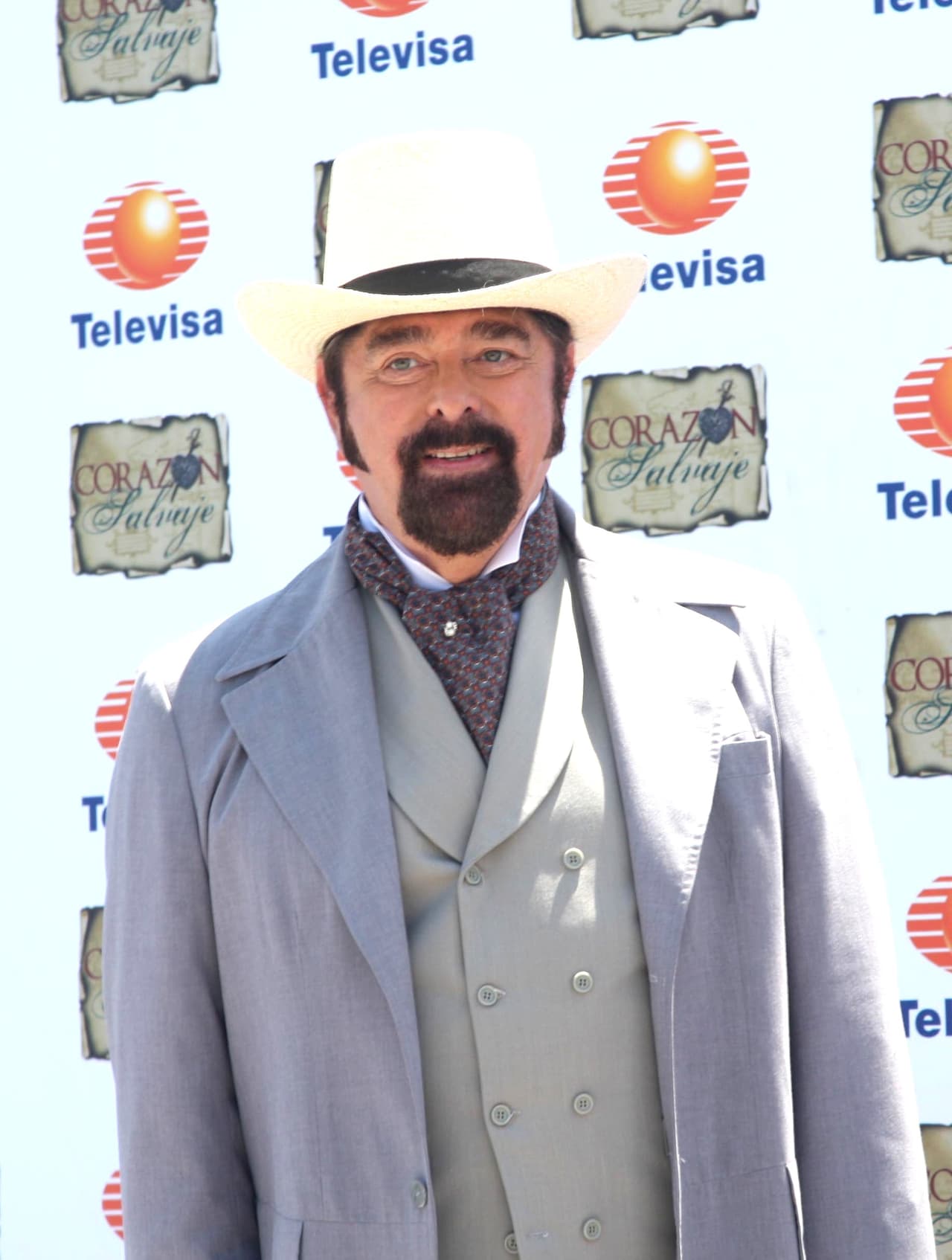 El siguiente trabajo del actor fue en 'Corazón salvaje', en 2009, cuando interpretó a Raúl de Marín y actuó al lado de Aracely Arámbula, Eduardo Yáñez, Helena Rojo y Cristián de la Fuente, con quien también trabajaría en 'Amor bravío', en 2012.