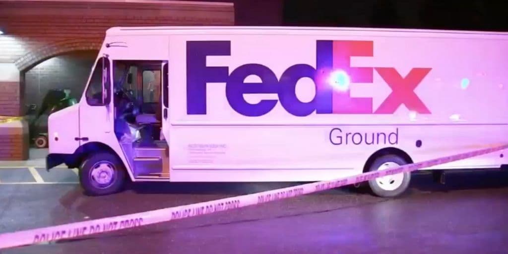 Sospechoso de robo muere tras intercambio de disparos con conductor de FedEx 