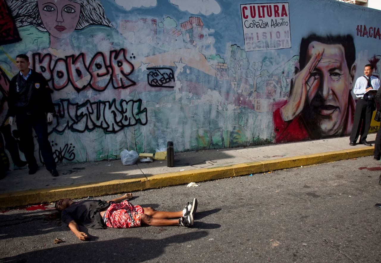 <b>Insecurity</b>. The NGO Venezuelan Observatory of Violence (OVV) counted 28,479 homicides in 2016, for a record rate of 91.8 per 100,000 inhabitants. Venezuela is the second most violent country in the world, after El Salvador. Since coming to power in 1999, Chavismo has designed and implemented more than 20 security plans; all have failed.