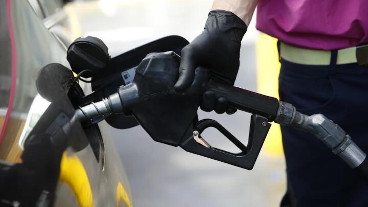 Organización sin fines de lucro ofrece tarjetas de regalo para gasolina en Sacramento