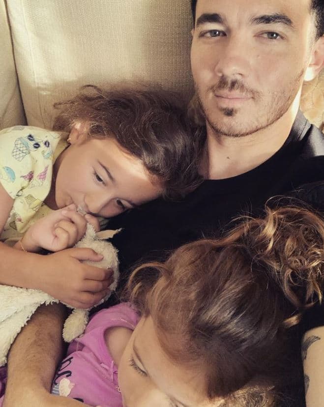 Más de 10 años después de este programa, Kevin Jonas se coronó como el primero de los tres hermanos en ser papá.