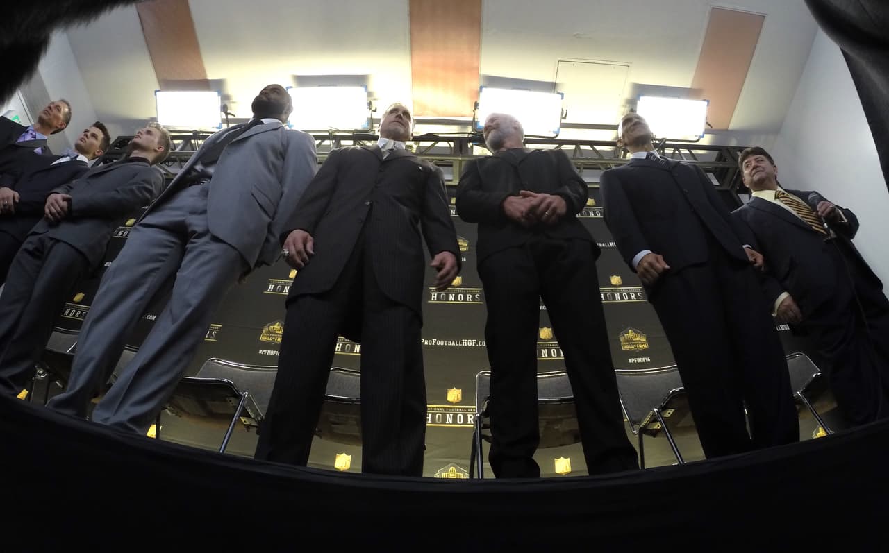 Entre los nuevos miembros del Salón de la Fama y los premiados durante el NFL Honors, la noche previa al Super Bowl y sus mejores imágenes detrás de cámaras.