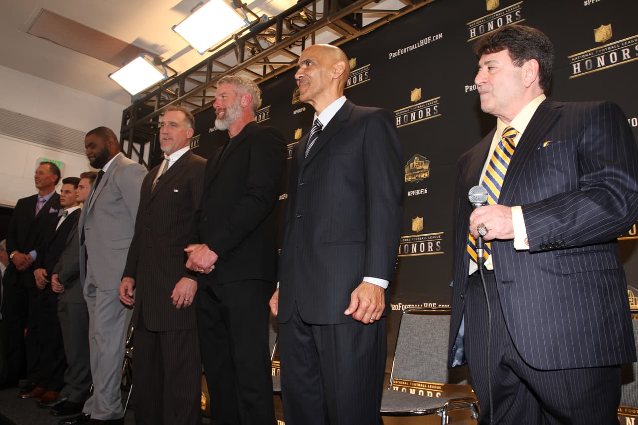 Entre los nuevos miembros del Salón de la Fama y los premiados durante el NFL Honors, la noche previa al Super Bowl y sus mejores imágenes detrás de cámaras.