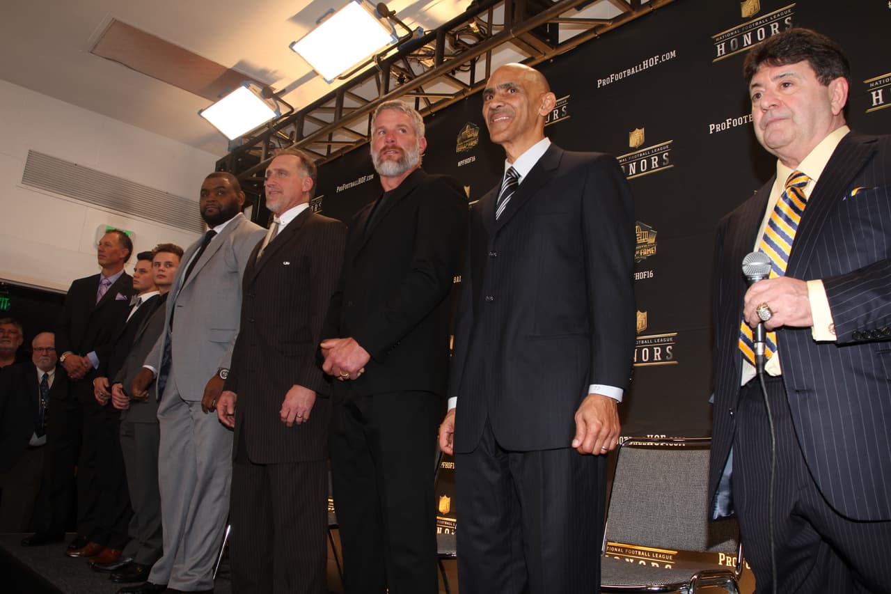 Entre los nuevos miembros del Salón de la Fama y los premiados durante el NFL Honors, la noche previa al Super Bowl y sus mejores imágenes detrás de cámaras.