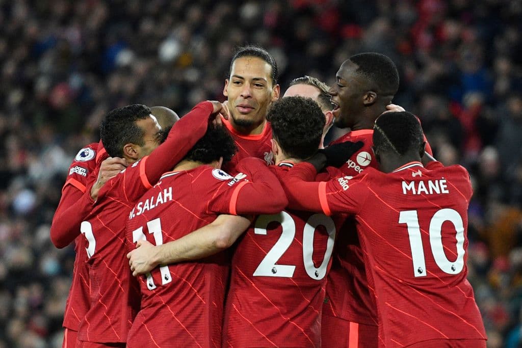 Arsenal no sufre en casa y vence 2-0 al Newcastle United, Aston Villa le hace la diablura al Crystal palace y les pegan 1-2, Liverpool muestra su poderío goleando 4-0 al Southampton y Brighton & Hove Albion no se hace daño con el Leeds United y firman el 0-0.