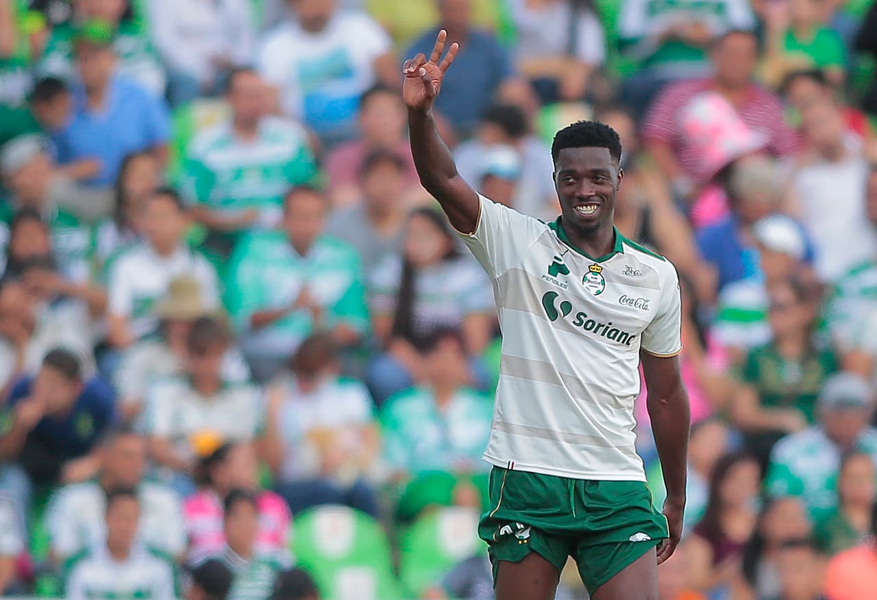 Djaniny llegó a la Liga MX y salió campeón del Clausura 2015 siendo la gran estrella de la escuadra de Caixinha.