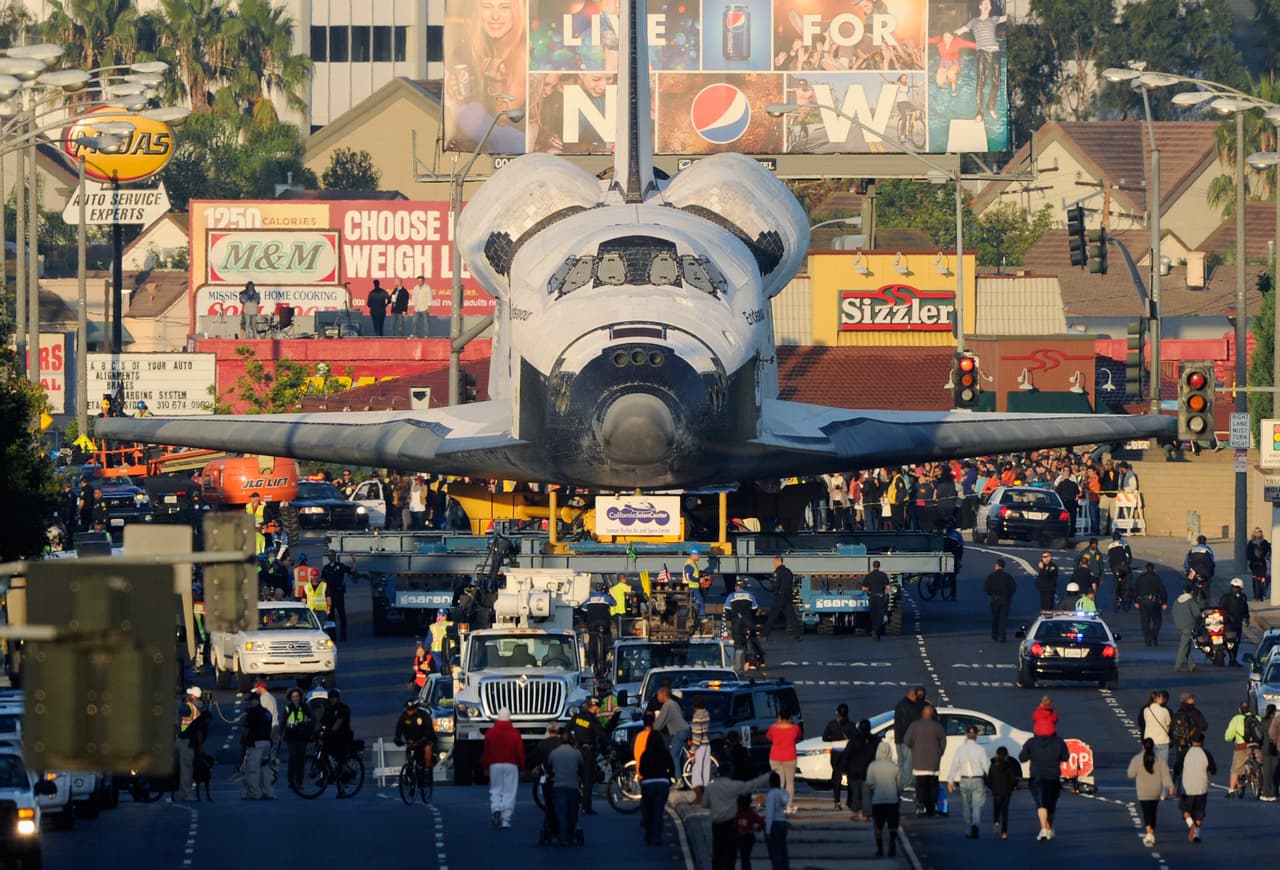 ET-94 recorrerá el sábado 21 de mayo las calles de Los Ángeles, como ya lo hiciera en 2012 el transbordador Endeavour, al que ahora acompañará en el Centro de Ciencias de Los Ángeles.