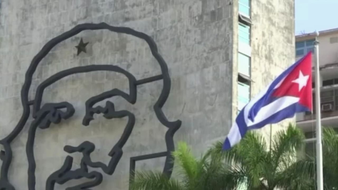 Trump asegura que una operación militar en Cuba no sería difícil y el régimen responde