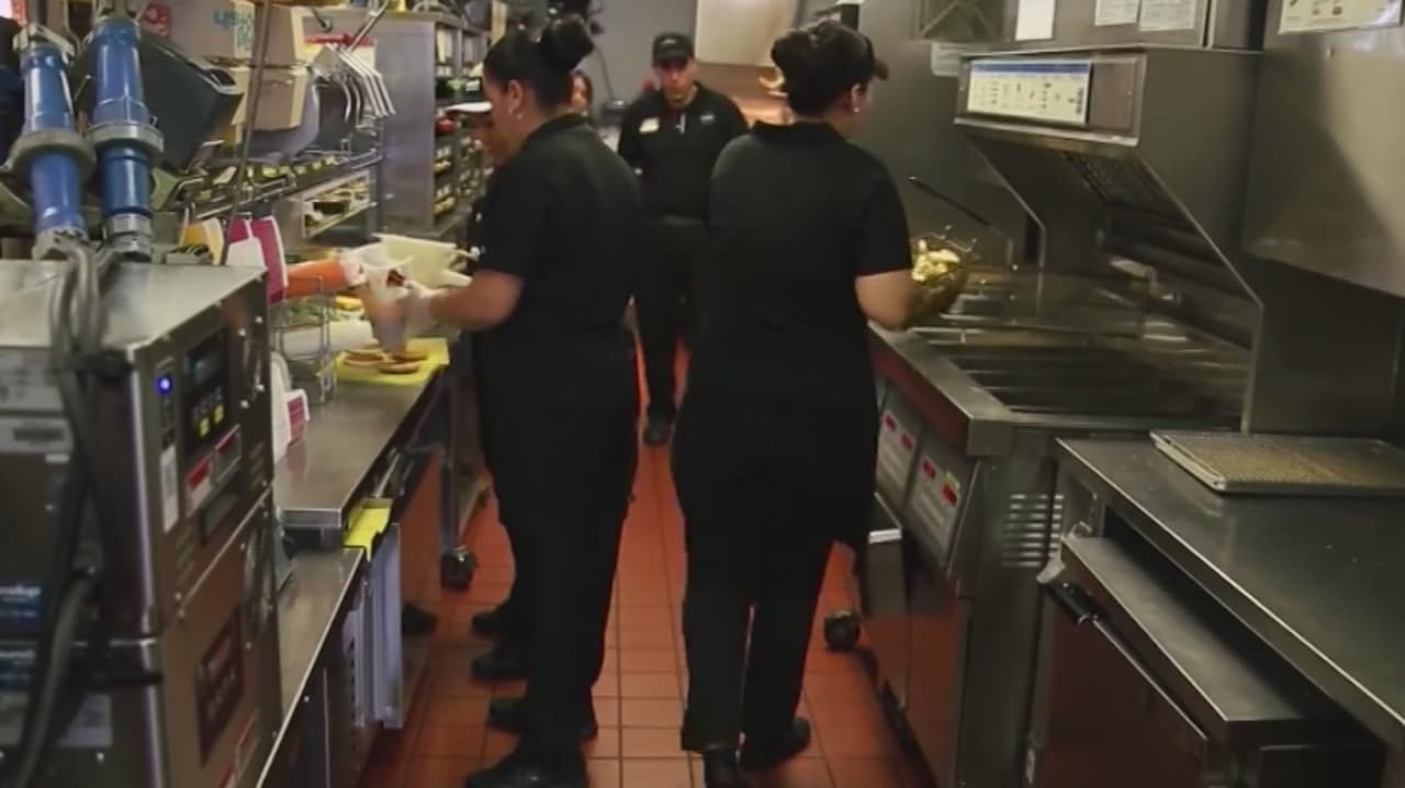 Así funcionará la ordenanza que apoya a trabajadoras durante menstruación y menopausia en Filadelfia