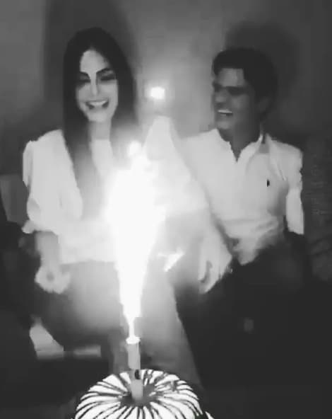 Este es el primer cumpleaños que celebra unida en matrimonio con Valladares, y ambos se ven muy felices en las imágenes que compartió Navarrete.