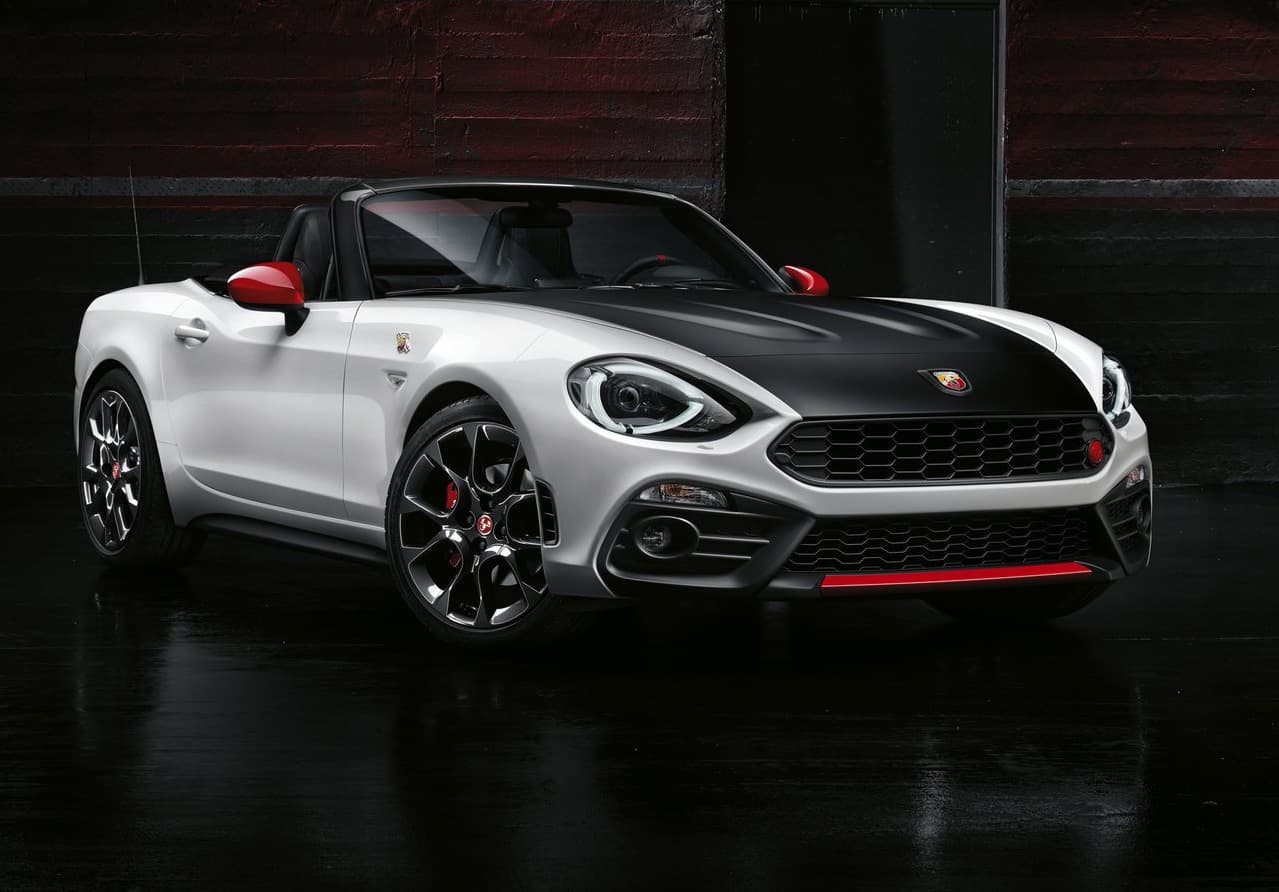 Ginebra 2016: Fiat piensa en la velocidad con el 124 Spider Abarth 2017
