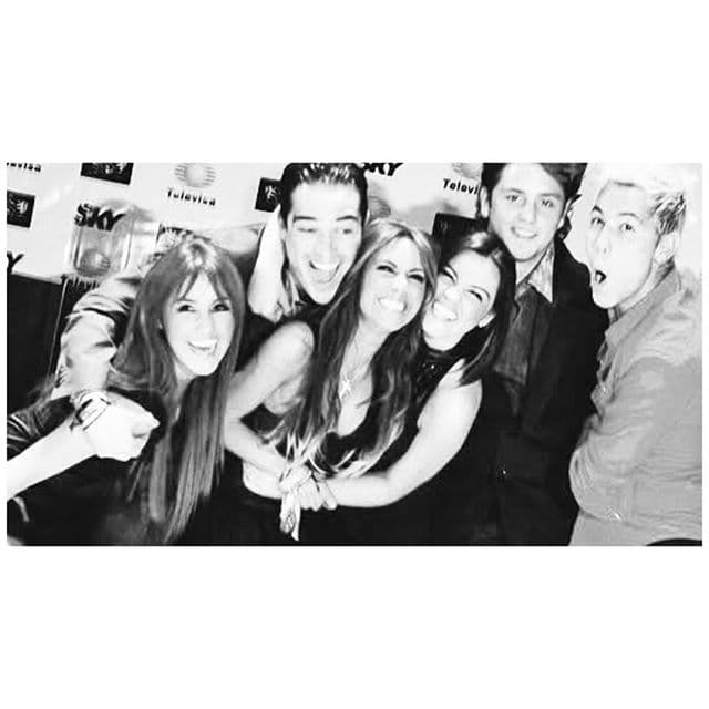 "Compartimos momentos increíbles y fuí muy feliz de vivir cada segundo a su lado, hoy han pasado los años y aunque cada uno siguió su camino, son recuerdos q estarán por siempre en mi corazón", agregó.