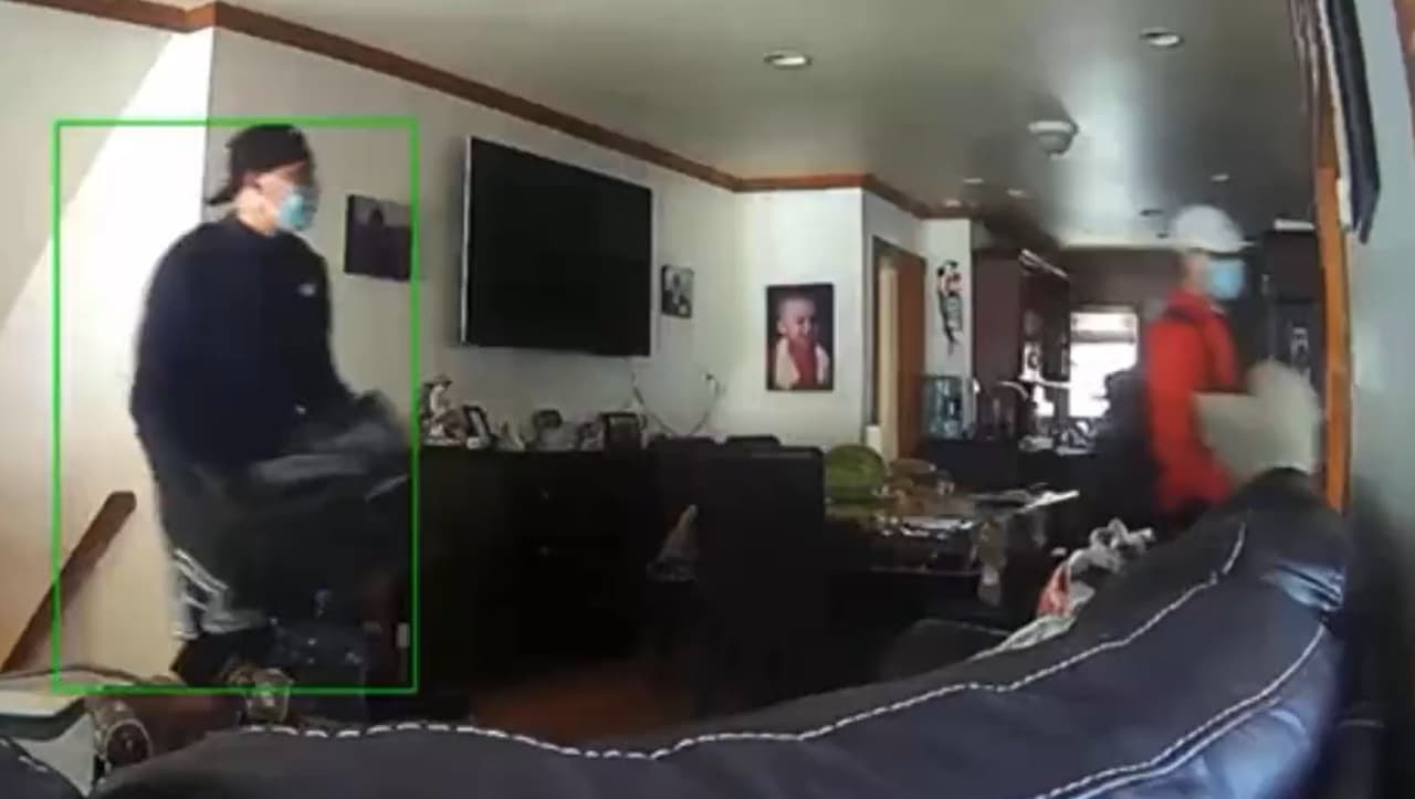 Presuntos ladrones ingresan a casa de Queens y roban $50,000 en joyas y efectivo