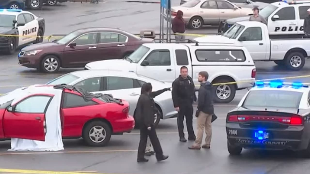 Tiroteo que involucró a agente de ICE termina con un muerto en Walmart al oeste de Atlanta