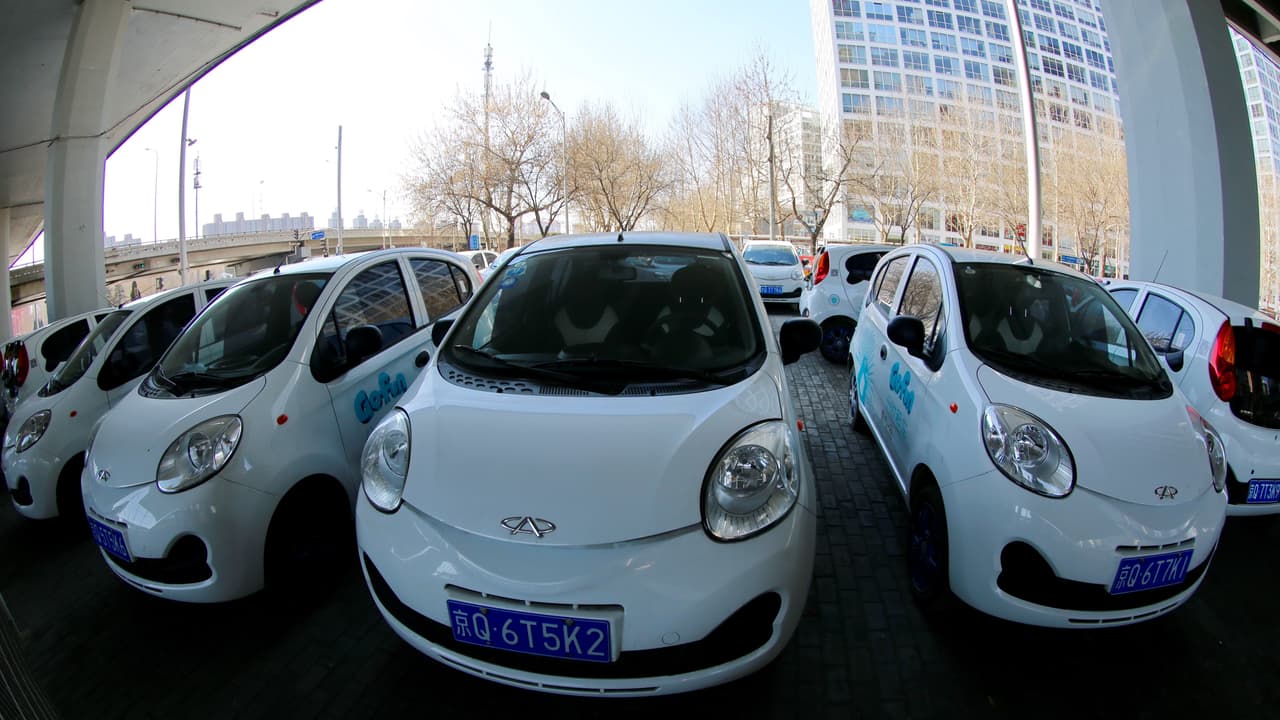 China eliminará producción y venta de vehículos de motor de combustión interna