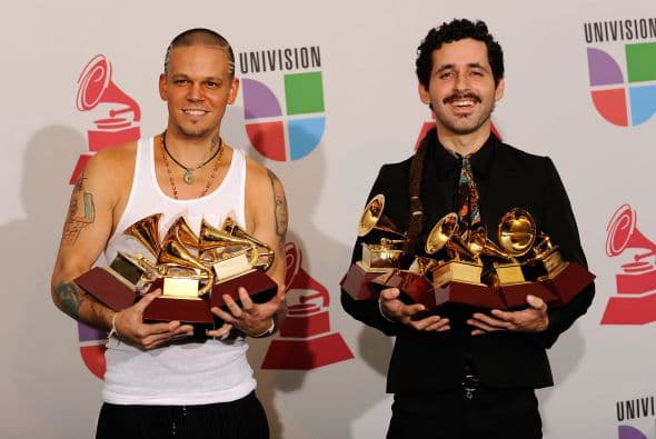 En 2009 ganaron cinco premios Latin GRAMMY. Las categorías que lograron conquistar ese año fueron Grabación del año, Album del Año, Mejor Álbum de Música Urbana, Mejor Canción Alternativa y Mejor Video Musical Versión Corta.