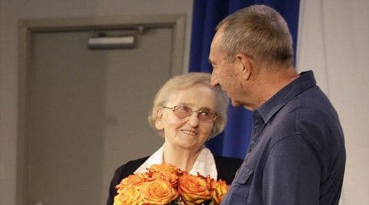 Hombre israelí se reencuentra en NY con la mujer que lo salvó en el Holocausto