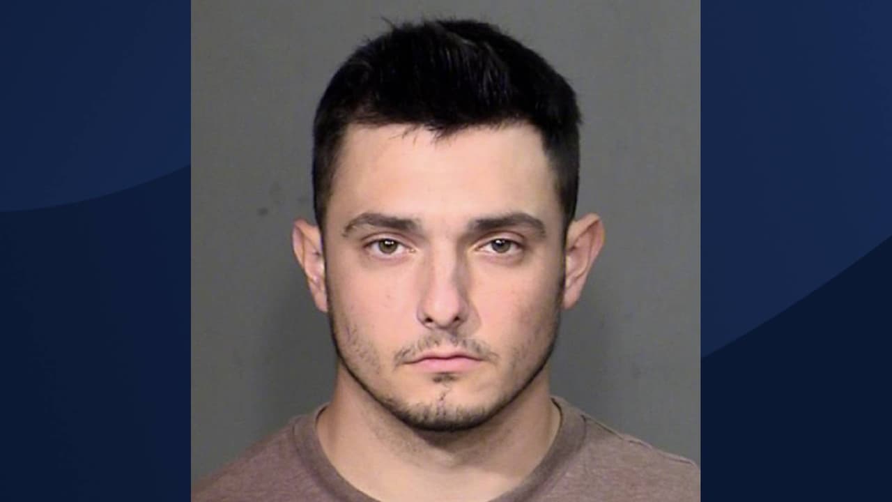 Kadin Alexander Daniel, de 21 años, de Glendale.