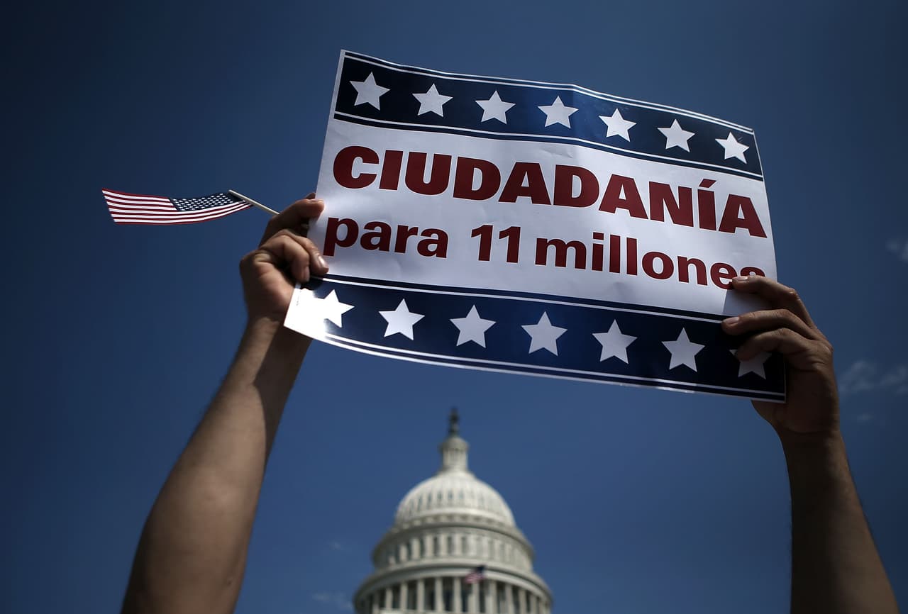 Biden prometió una reforma migratoria para 11 millones de indocumentados: estos son los pasos para que se cumpla