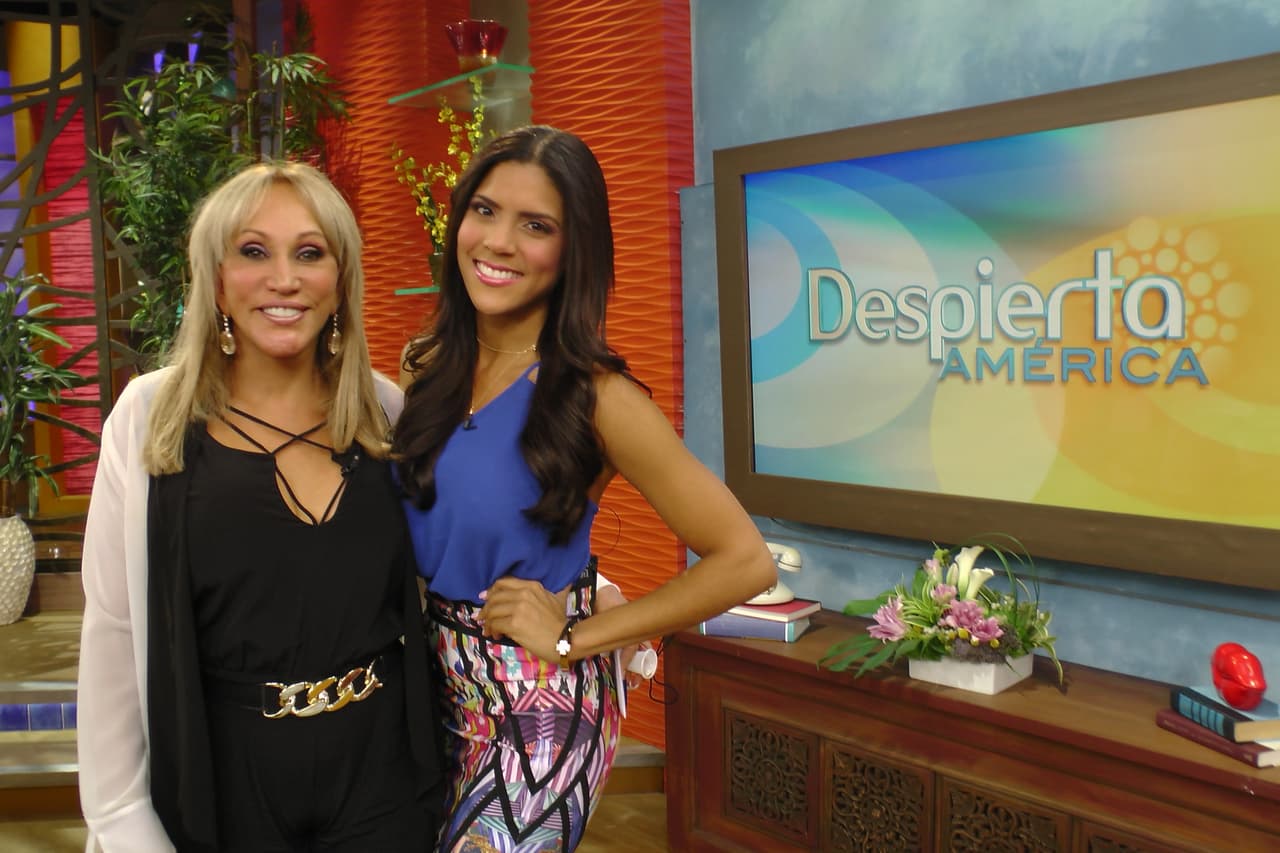 Francisca Lachapel dándole la bienvenida a nuestra casa.