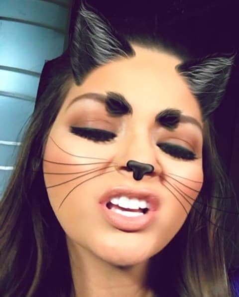 El filtro de gatito está de moda y Ana Patricia no perdió oportunidad de probarlo.