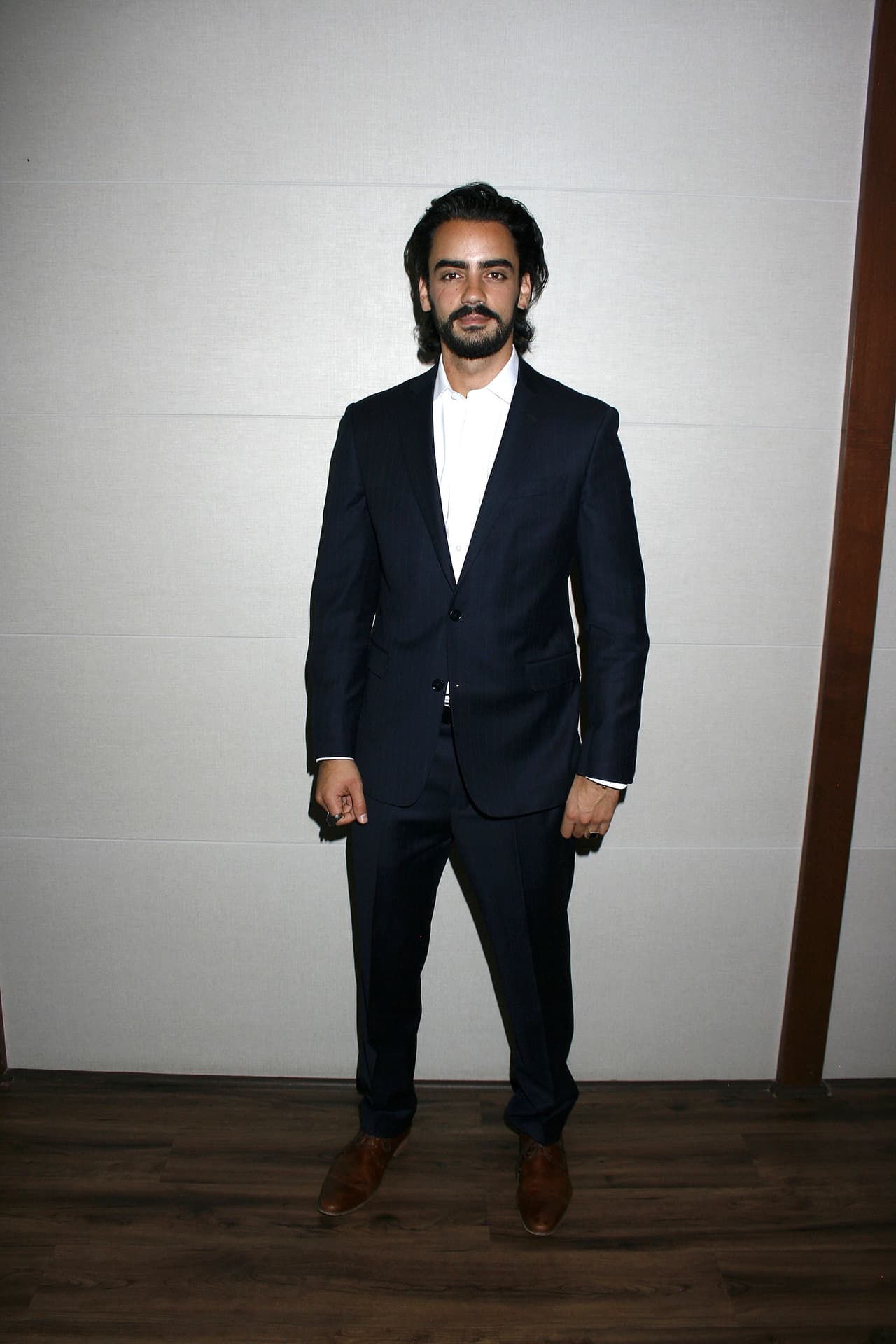 El actor comentó que, a través de su papel de 
<b><a href="https://www.univision.com/shows/cuna-de-lobos/en-fotos-miguel-terranova-estuvo-a-punto-de-impedir-la-boda-de-alejandro-con-leonora-fotos">Alejandro Larios</a></b>, buscó terminar con ciertos estereotipos sexuales.