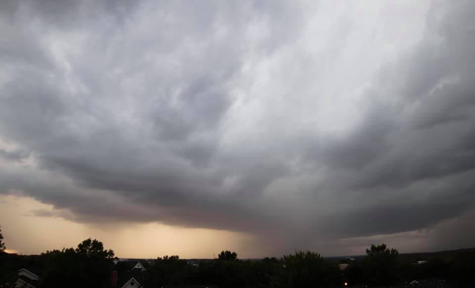 Tormentas dejaron sobre 6 pulgadas de lluvia en varios condados del centro de Texas