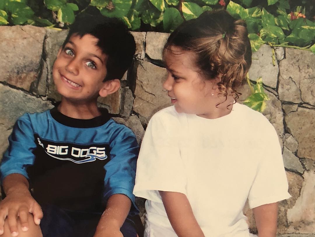 Lorencito nunca había estado separado de su hermana, por lo que el día que se fue a California, comenzó la prueba de vivir lejos de Lina.