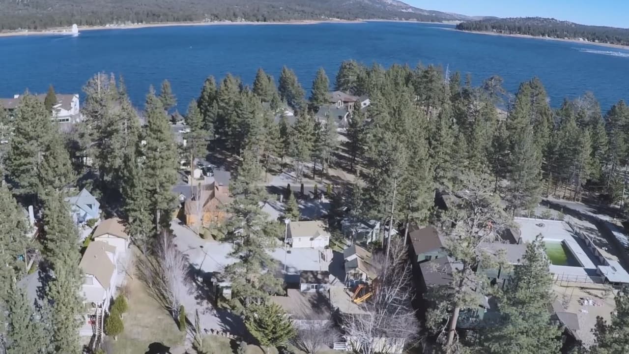 <b>En video:</b> Costosas propiedades, un zoológico, colecciones de automóviles antiguos, viajes alrededor del mundo son parte de los lujos que Samuel y Naasón Joaquín se daban por cuenta de la iglesia, denuncia Sochil Martin.