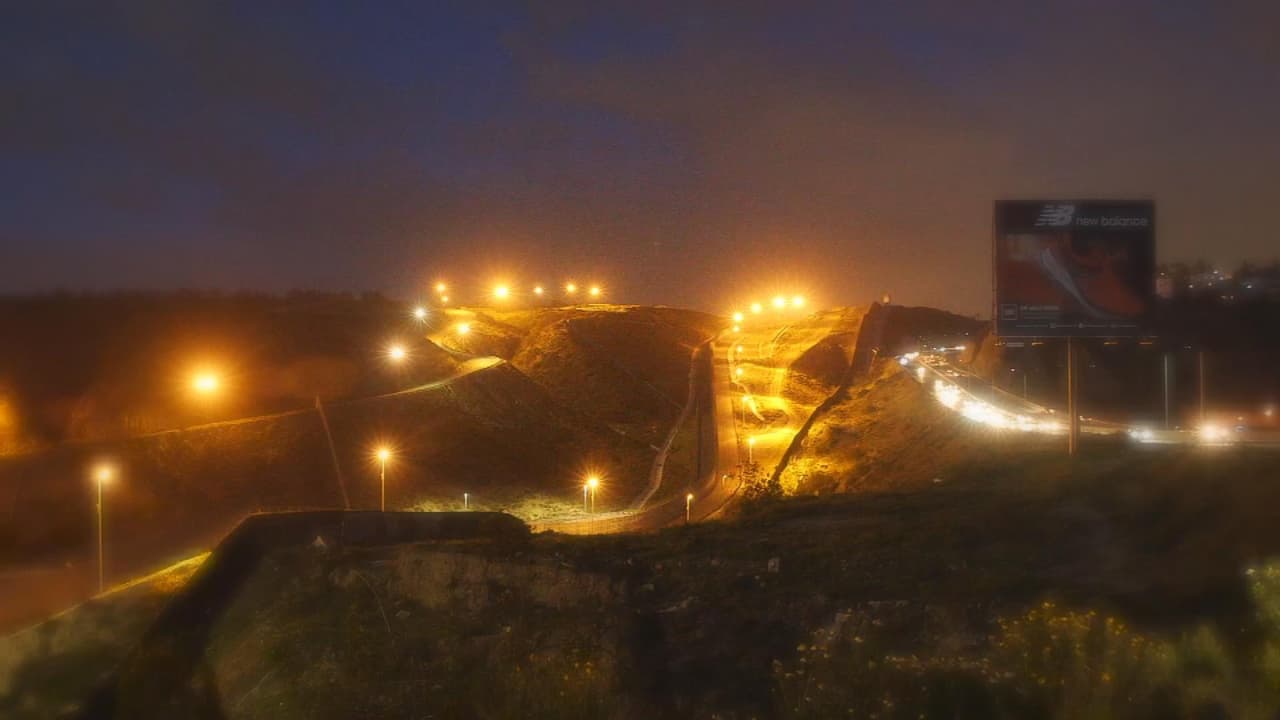 Según autoridades migratorias, una nueva tendencia entre quienes manejan el cruce ilegal de indocumentados entre México y Estados Unidos es la participación de mujeres, identificadas como Polleras. Abundan las que son ciudadanas estadounidenses y tienen entre 16 y veinte y tantos años.