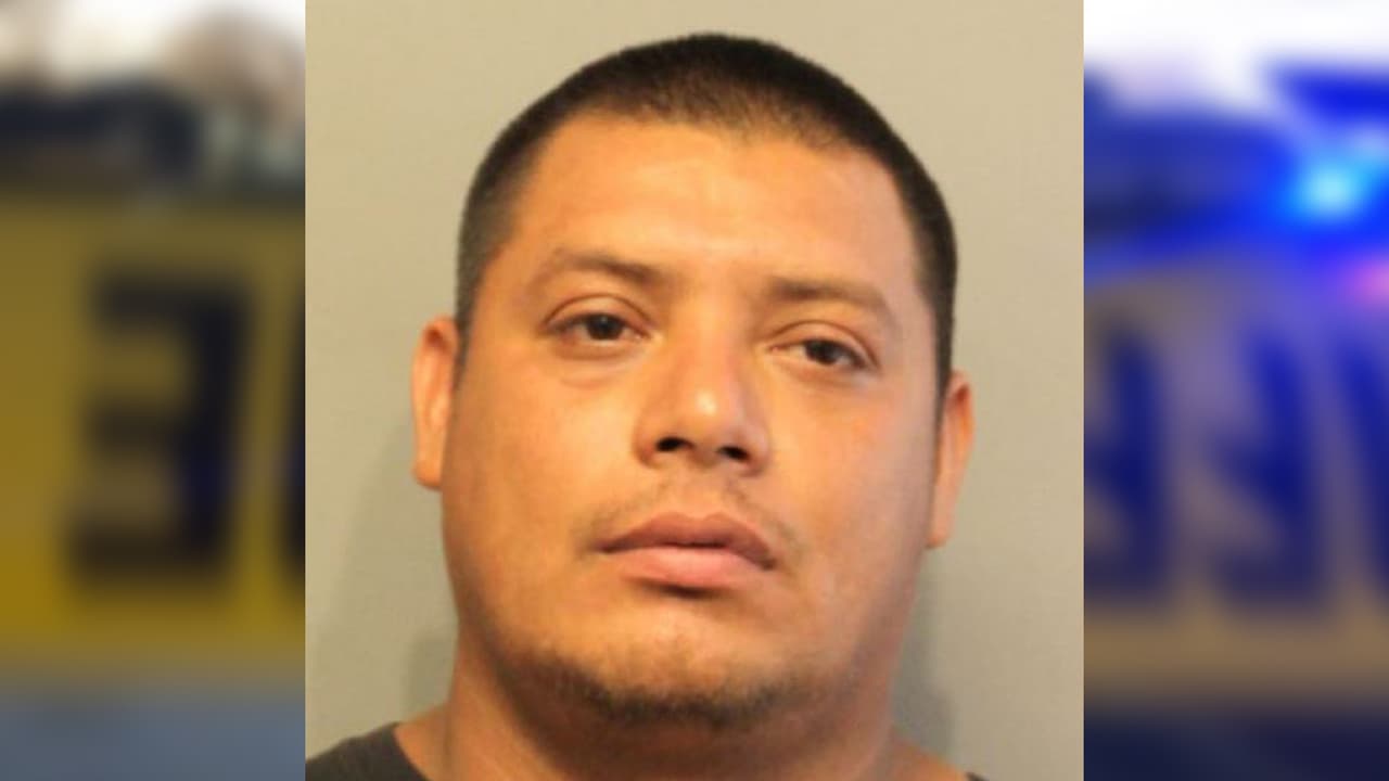 Julio Rodas, de 31 años, cargo por prostitución.