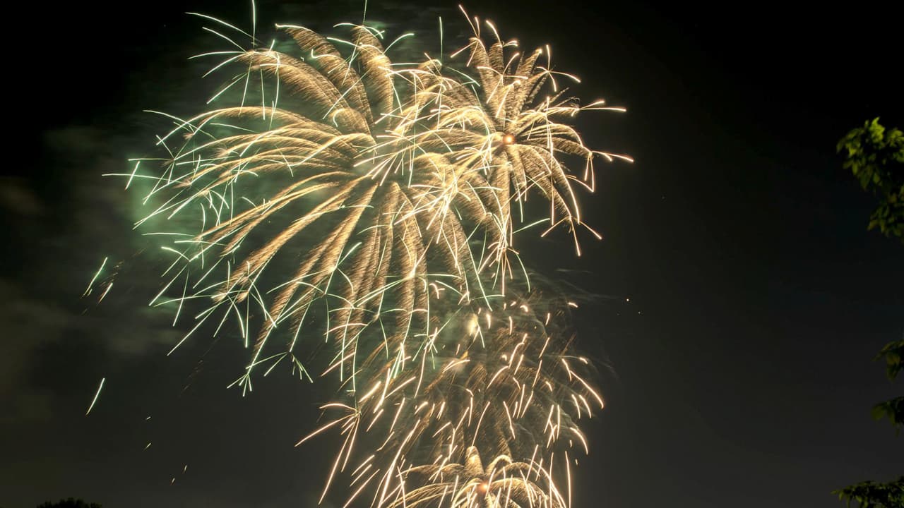 Te decimos cómo disfrutar de los fuegos artificiales de manera segura este 4 de Julio 