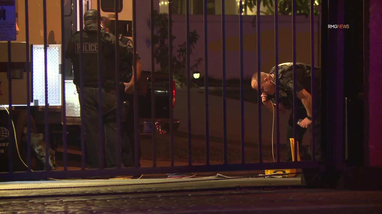 Las autoridades respondieron a la llamada de emergencia poco después de las 7 p.m. de este jueves.