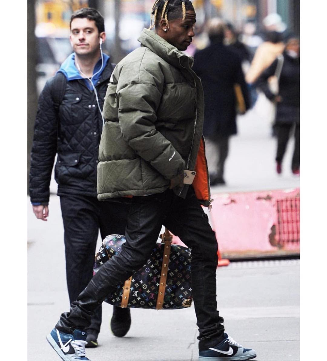 Además, estrenó la canción 'Powe is Power', inspirada en la serie Game of Thrones, en colaboración con SZA y The Weekend.