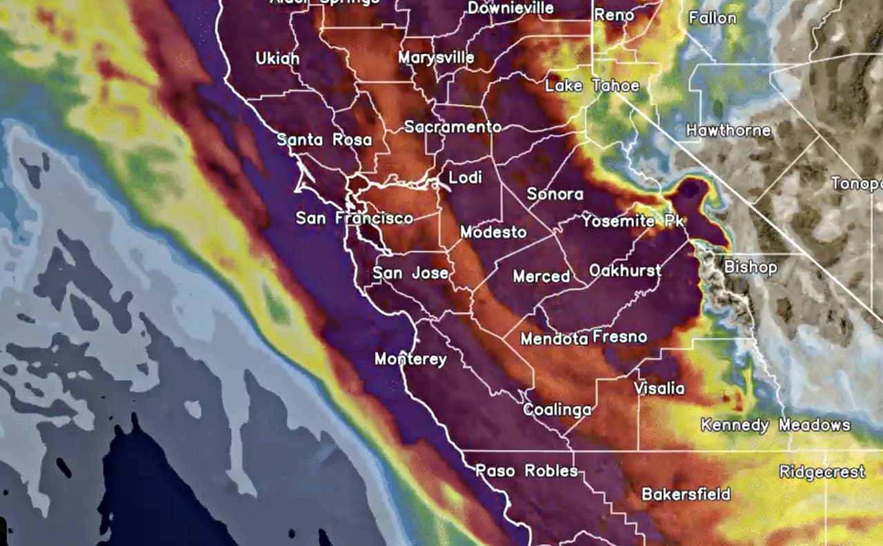El 
<a href="https://twitter.com/AirDistrict/status/1304469363890642945" target="_blank">Distrito del Aire</a> del Área de la Bahía anticipó que la contaminación puede empeorar conforme el humo de los incendios siga asentándose en la superficie. Esto ha llevado a que la 
<a href="https://www.univision.com/local/san-francisco-kdtv/extienden-de-nuevo-la-alerta-por-mala-calidad-del-aire-en-el-area-de-la-bahia-cumple-23-dias-consecutivos" target="_blank">alerta por la mala calidad del aire</a> se haya extendido una vez más hasta el próximo 
<a href="https://twitter.com/SpareTheAir/status/1304487186444759041" target="_blank">lunes 14 de septiembre</a> para llegar a una cifra récord de 28 días consecutivos.