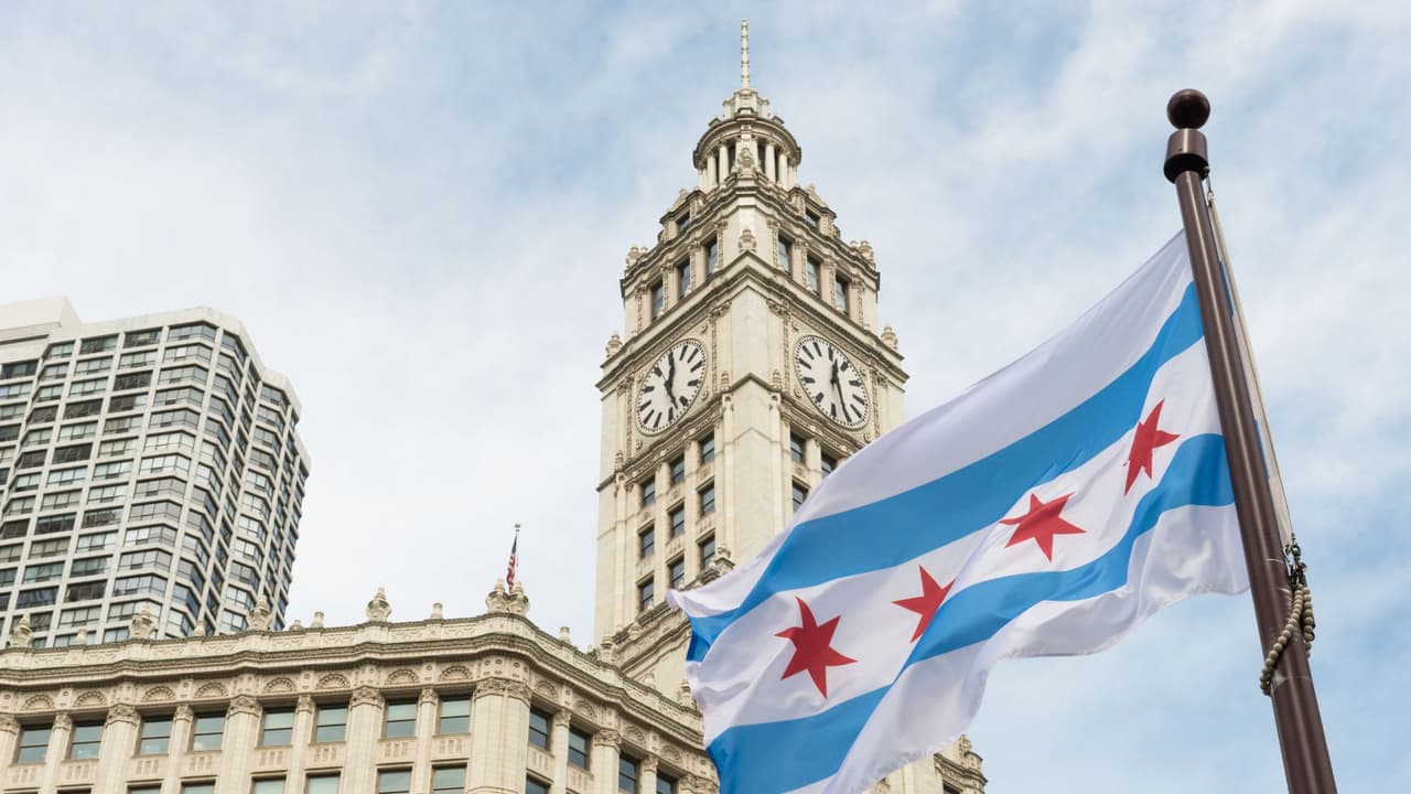 ¿Tienes deudas con Chicago? Hay un programa de alivio disponible este 2026
