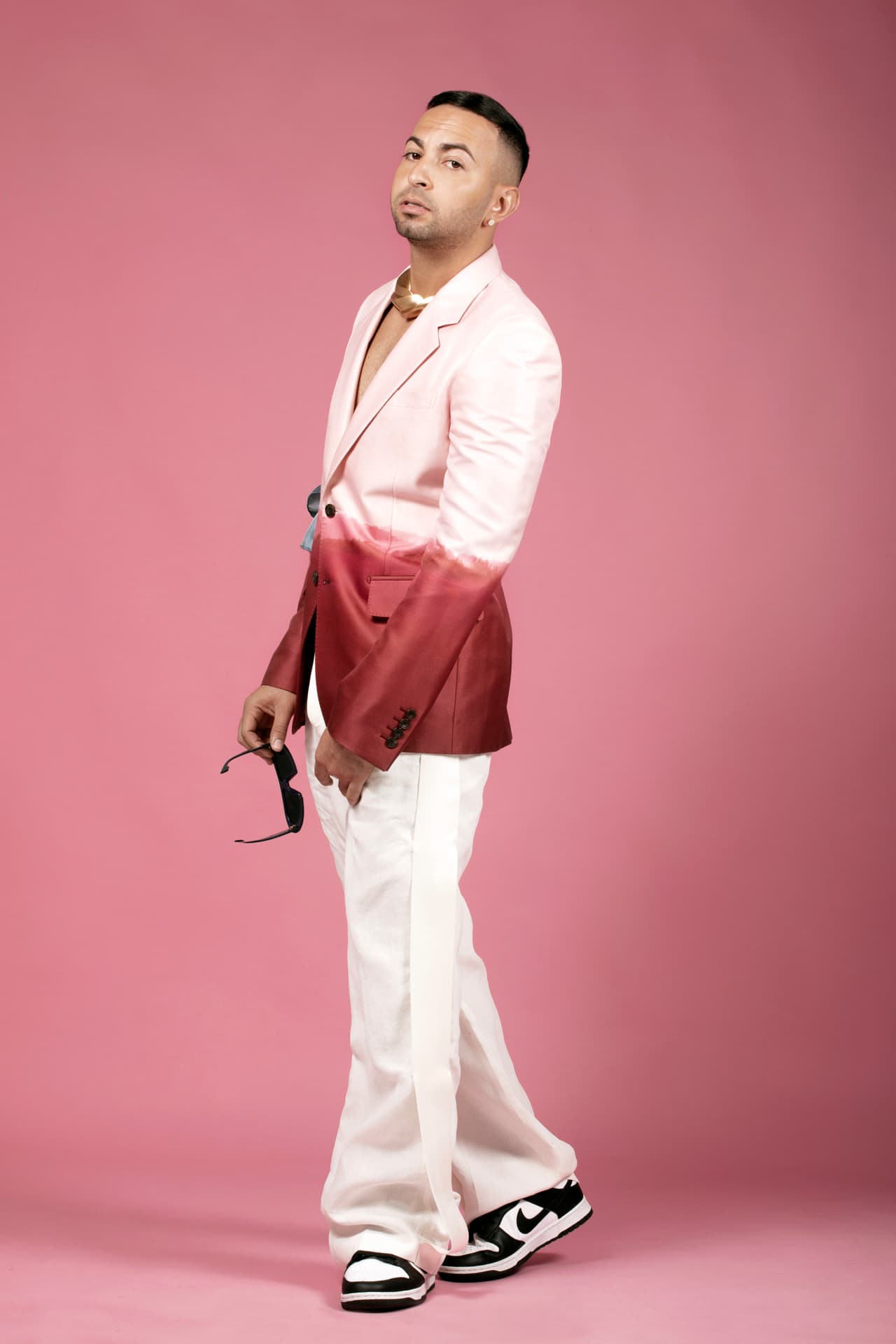 Además de estar nominado en la categoría La Mezcla Perfecta (Canción con la mejor colaboración) junto a Feid, J Balvin Ft. Maluma, Nicky Jam y Sech, el cantante y compositor estadounidense 
<b>Justin Quiles</b> estará presente en Premios Juventud 2021 interpretando por primera vez en TV su nuevo tema ‘Loco’ junto con el legendario dúo reguetonero Zion y Lennox y el dominicano rapero urbano Chimbala.