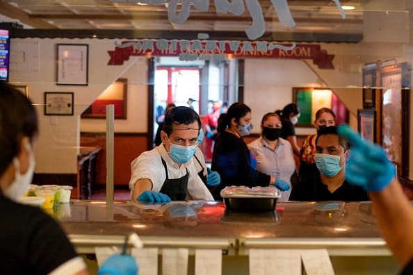 Texas supera los 1,000 nuevos casos de coronavirus por cuarto día consecutivo