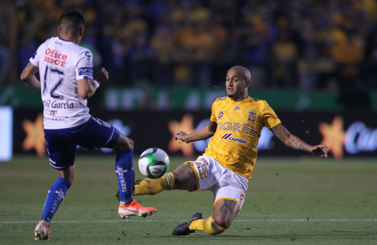 En la parte complementaria el encuentro siguió muy intenso y existían escasas oportunidades de gol.