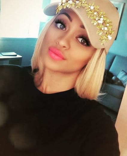 A pesar de haber sido criticada por muchos, Danelly no deja de sonreirle a la vida. Así lo compartió con esta foto en su Instagram "Sonríe, la vida es bella".