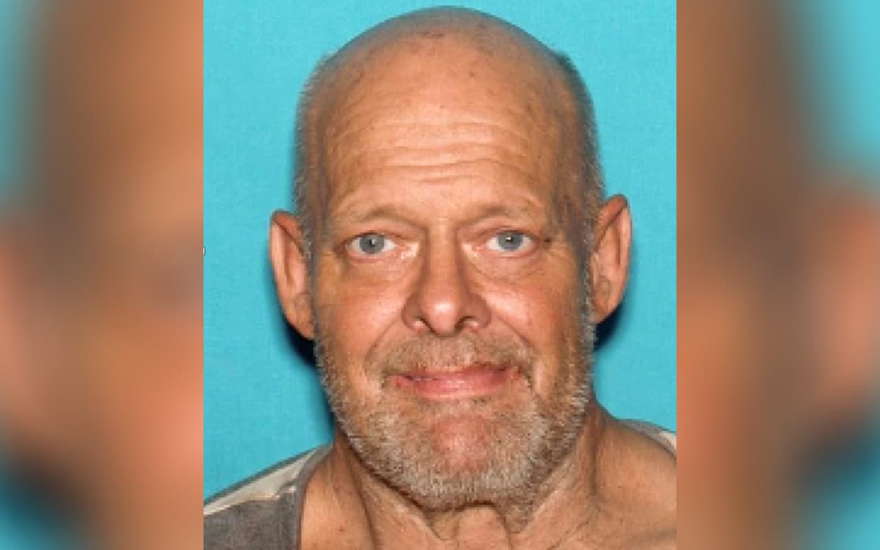 Arrestan al hermano del autor de la masacre de Las Vegas acusado de pornografía infantil