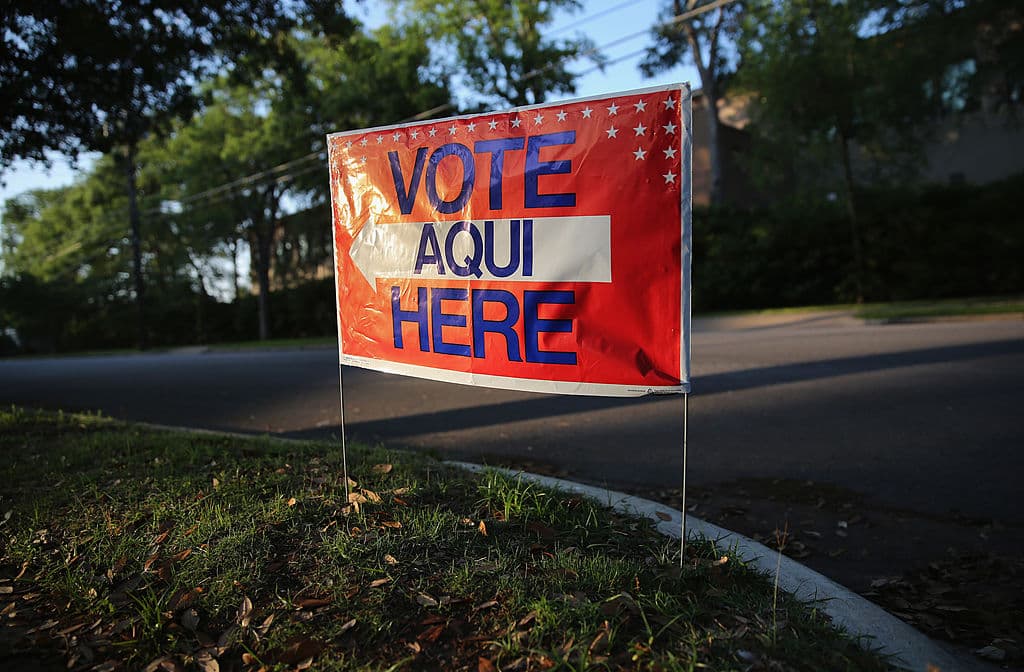 Analysis - Republicans on political "precipice" with Hispanic vote