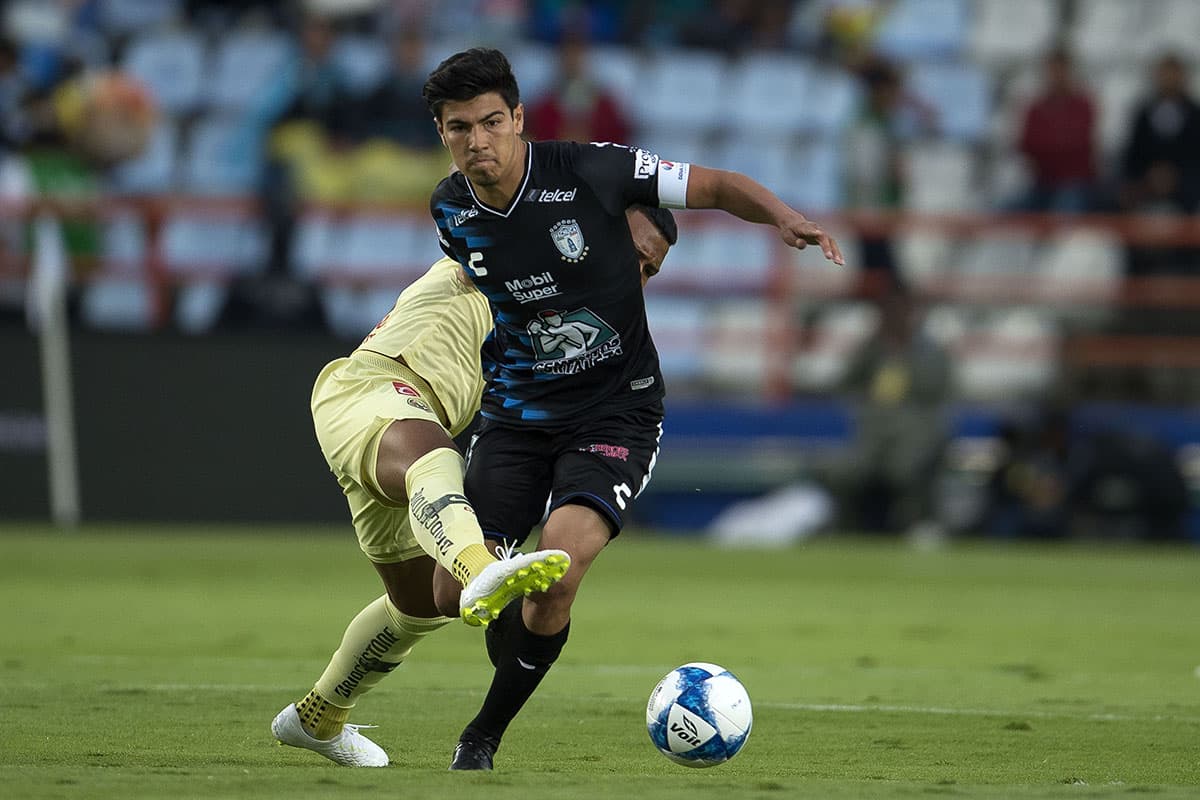 Pocas opciones tuvo el Pachuca, y las opciones fueron cortadas rápidamente como le ocurrió al lateral Erick Aguirre.