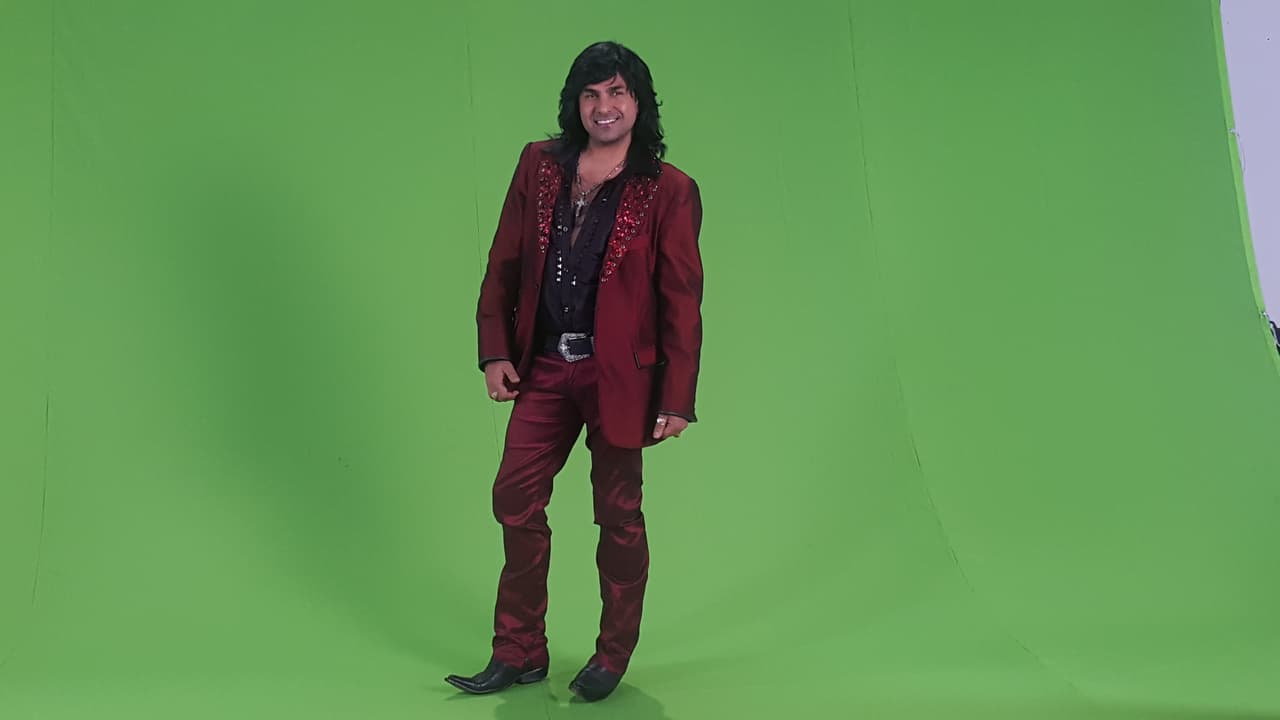 Con su seductora sonrisa Albertano parecía un modelo profesional.