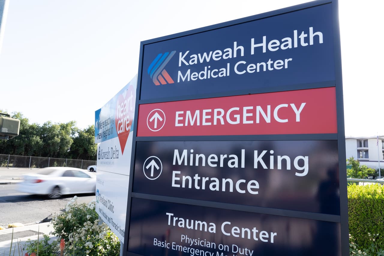 Hospital de Visalia alcanza su capacidad máxima con más de 60 pacientes esperando por ingreso