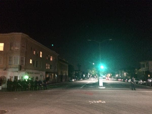 Usuarios de redes sociales compartieron fotos del bloqueo de la autopista 980 con el hashtag #JoeBart.