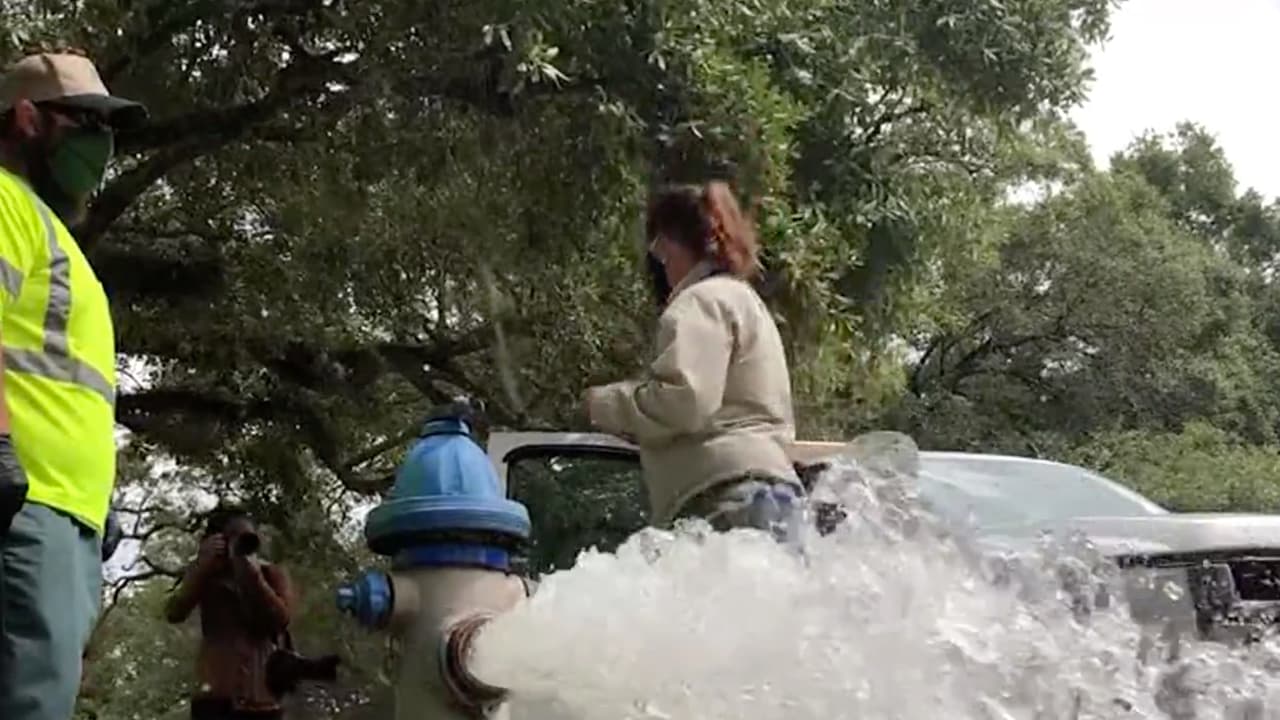 Asegúrese de verificar la credencial del inspector si este solicita ver su identificación, podría tratarse de una estafa.