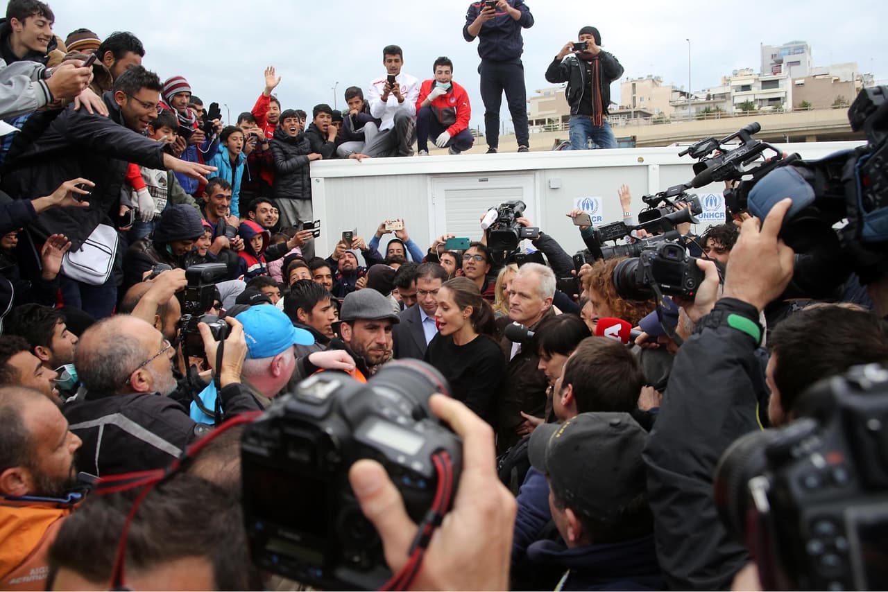 Con mucho trabajo logró llegar a su transporte.